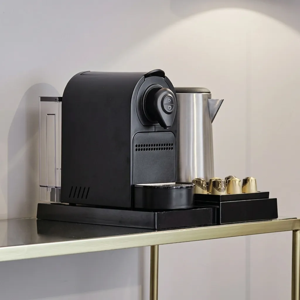 Capsule Coffee Machine with 19-Bar Pump [1025] — CCM-1025 (image 8)