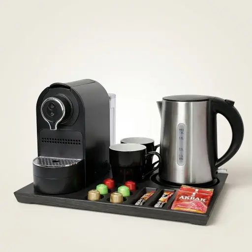 Melamine Tray Set with Stainless Steel 1.0L Kettle [1029] — CTS-1029 — A welcome-tray set combining a melamine tray, a 1.0L stainless steel kettle and a capsule coffee machine. The 304 steel kettle includes a water gauge indicator and automatic shut-off, while the 41.9x31.4cm tray holds cups, sachets, a spoon and six espresso capsules. A complete, easy-clean beverage station for guest rooms.