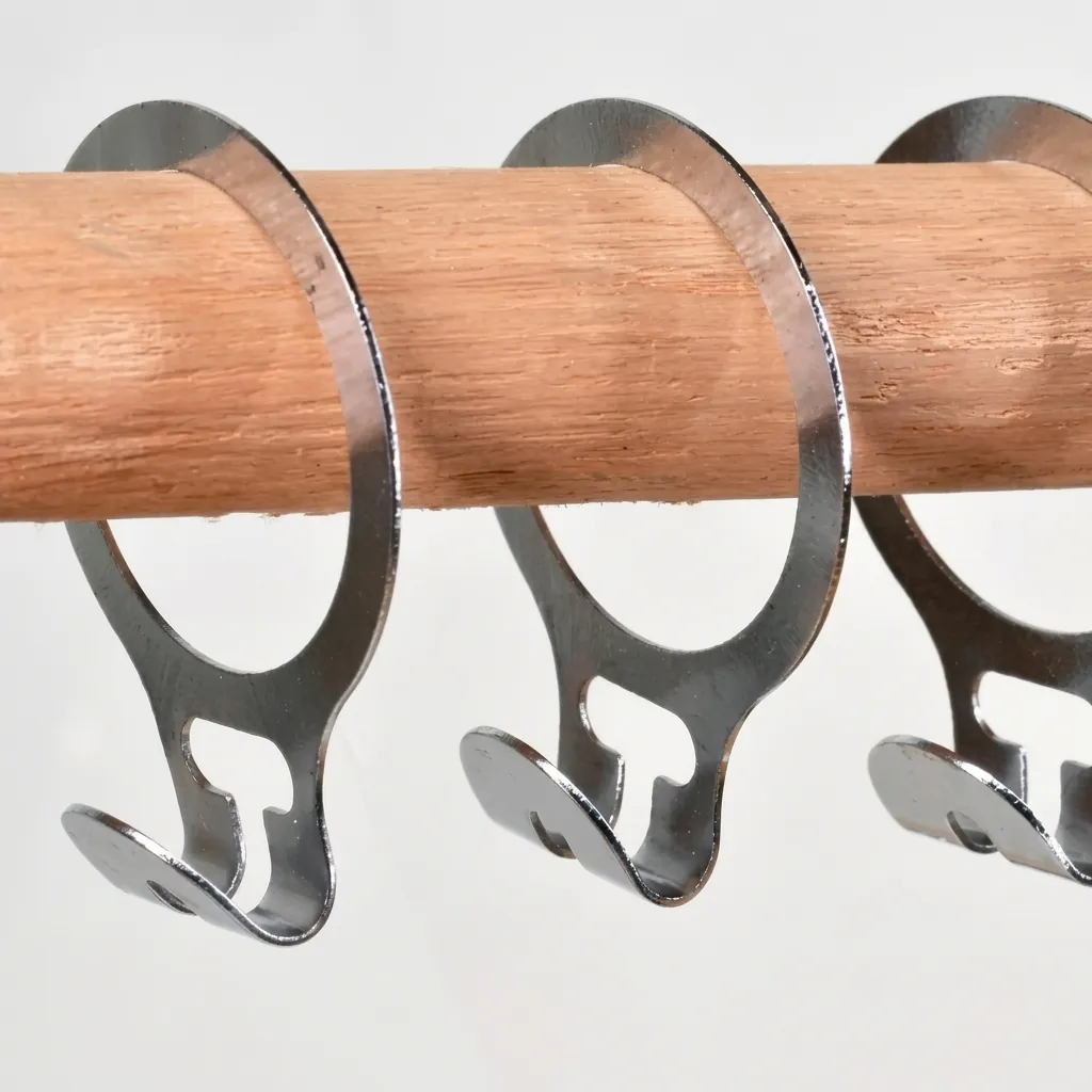 Anti-Theft Wooden Clothes Hanger With Non Slip Bar [1042] — HNG-1042 (image 3)